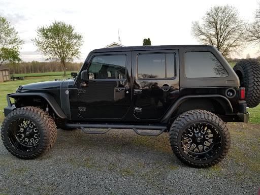 Car Dealer «Dealers Trade Outlet», reviews and photos, 16327 Lee Hwy, Gainesville, VA 20155, USA