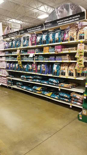 Pet Supply Store «PetSmart», reviews and photos, 2020 SW Westport Dr, Topeka, KS 66604, USA