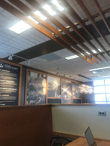 Coffee Shop «Starbucks», reviews and photos, 1000 Morris Ave, Union, NJ 07083, USA
