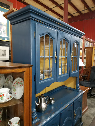 Used Furniture Store «Consignment Furniture Emporium», reviews and photos, 130 Cloverleaf Dr, Winston-Salem, NC 27103, USA