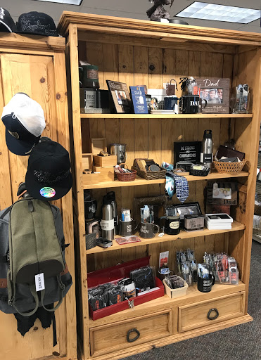 Christian Book Store «Banner Books - Parable Christian Store», reviews and photos, 2913 Niles Ave, St Joseph, MI 49085, USA