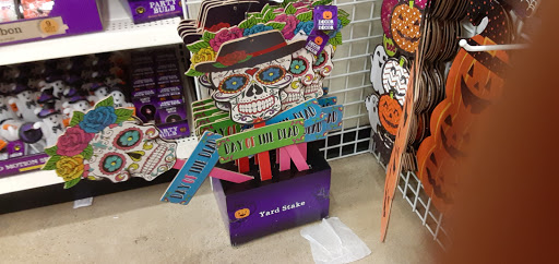 Dollar Store «Dollar Tree», reviews and photos, 424 N Kaweah Ave, Exeter, CA 93221, USA