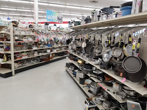 Thrift Store «Arc Thrift Shop», reviews and photos, 4402 Austin Bluffs Pkwy, Colorado Springs, CO 80918, USA