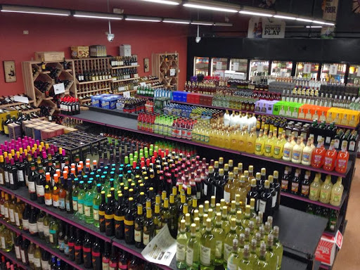 Liquor Store «Esplanade Wine & Spirits», reviews and photos, 2948 W Euclid Ave, Arlington Heights, IL 60005, USA
