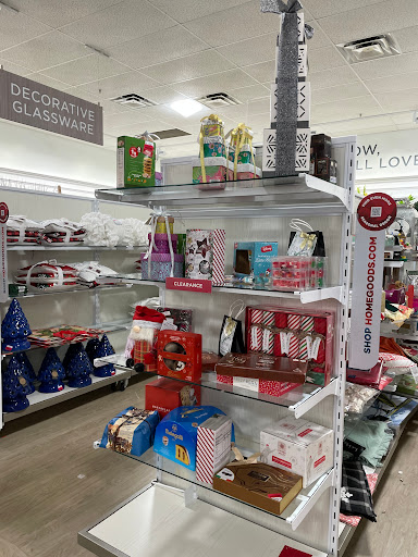 Department Store «HomeGoods», reviews and photos, 1040 S Kirkwood Rd, Kirkwood, MO 63122, USA