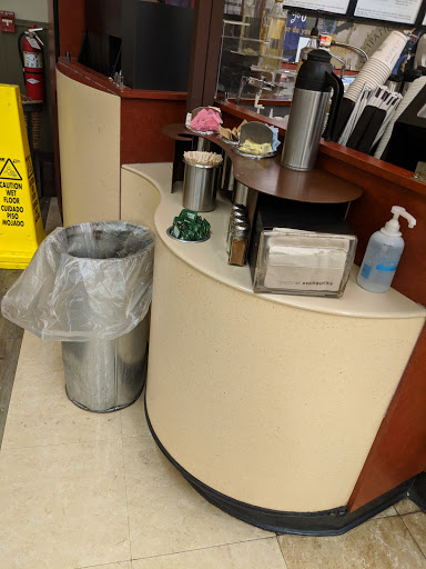 Grocery Store «Safeway», reviews and photos, 1781 Forest Dr, Annapolis, MD 21401, USA