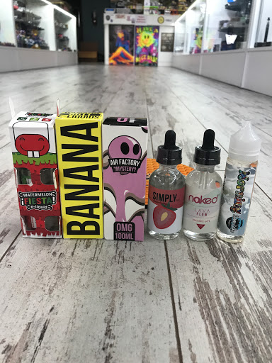 Novelty Store «Hazel Sky Smoke shop Fredericksburg», reviews and photos, 5244 Fredericksburg Rd, San Antonio, TX 78229, USA