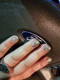 DaVi Nails Salon and Spa, L.L.C. - Photo 8 - Car repair in Rensselaer, NY, Albany