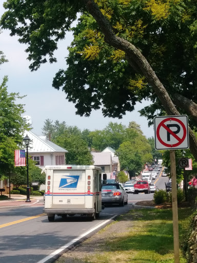 Clothing Store «Highcliffe Clothiers», reviews and photos, 112 W Washington St #101, Middleburg, VA 20117, USA