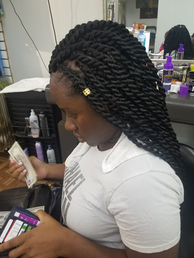 Beauty Salon «Fabulous Hair Beauty Salon», reviews and photos, 14434 Ventura Blvd, Sherman Oaks, CA 91423, USA