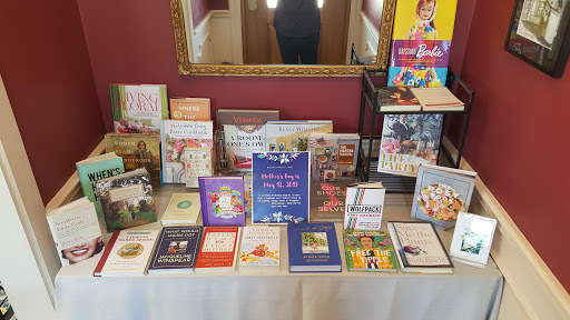 Book Store «River Oaks Book Store», reviews and photos, 3270 Westheimer Rd, Houston, TX 77098, USA