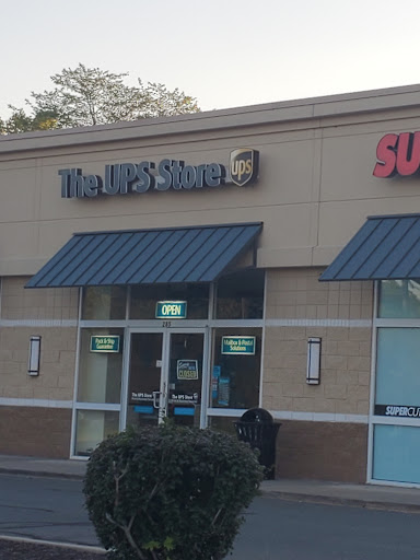 Shipping and Mailing Service «The UPS Store», reviews and photos, 285 Berlin Turnpike, Berlin, CT 06037, USA