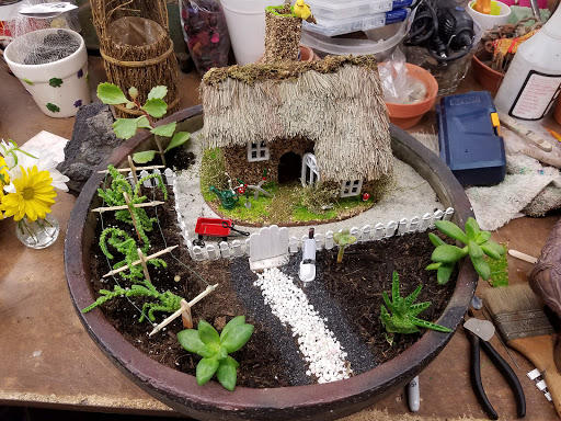 Florist «Little Flower Shop», reviews and photos, 616 High St, Delano, CA 93215, USA