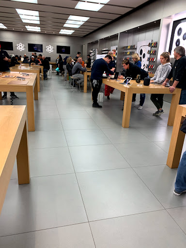 Computer Store «Apple Fashion Place», reviews and photos, 6191 State St, Murray, UT 84107, USA