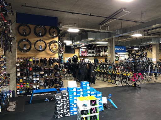 Bicycle Store «Playtri Cycling», reviews and photos, 6800 Windhaven Pkwy #137, The Colony, TX 75056, USA