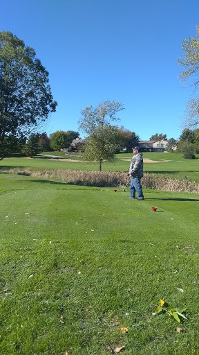 Golf Course «El Paso Golf Club», reviews and photos, 2860 County Rd 600 N, El Paso, IL 61738, USA