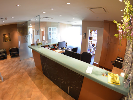 The Lowe Centre for Cosmetic and Implant Dentistry