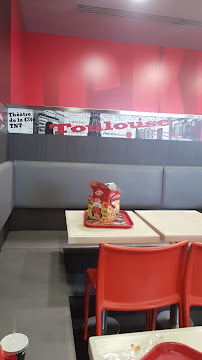 Atmosphère du Restaurant KFC Toulouse Lalande - n°12