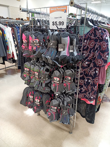 Thrift Store «Goodwill Retail & Donation Center», reviews and photos, 13500 Plantation Rd, Fort Myers, FL 33966, USA