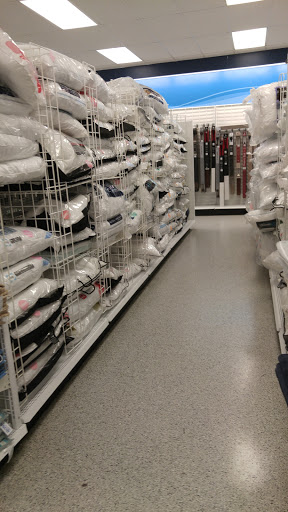 Clothing Store «Ross Dress for Less», reviews and photos, 3500 East-West Hwy, Hyattsville, MD 20782, USA