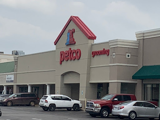 Petco Animal Supplies, 2842 NW 63rd St, Oklahoma City, OK 73116, USA, 