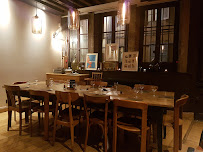 Atmosphère du Restaurant Alfred Burgers & Vins à Dijon - n°10