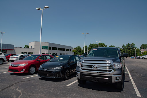 Toyota Dealer «Toyota of Grand Rapids», reviews and photos, 2555 28th St SE, Grand Rapids, MI 49512, USA