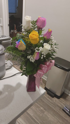 Florist «Downey Chapel Florist», reviews and photos, 11105 Paramount Blvd, Downey, CA 90241, USA