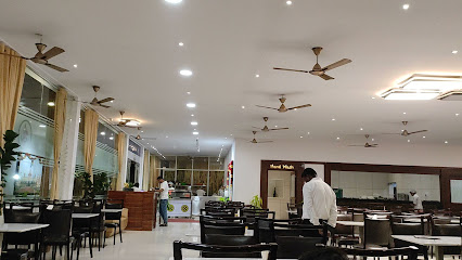 Hotel Dwaraka Veg - Vegetarian restaurant in Kunigal , India