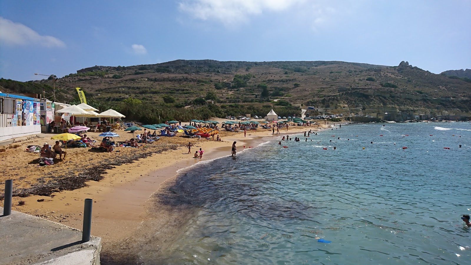 Photo of Gnejna Beach amenities area