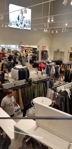 Clothing Store «H&M», reviews and photos, 11401 NW 12th St, Miami, FL 33172, USA
