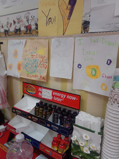 Donut Shop «Ferguson Donut Shop», reviews and photos, 8537 Ferguson Rd, Dallas, TX 75228, USA