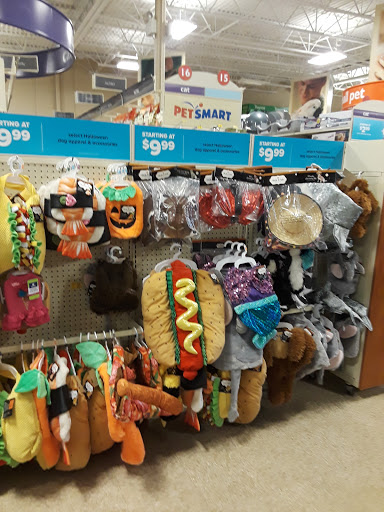 Pet Supply Store «PetSmart», reviews and photos, 711 US-41, Schererville, IN 46375, USA