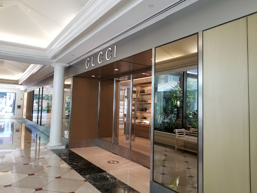 Shopping Mall «The Shops at Belmond Charleston Place», reviews and photos, 205 Meeting St, Charleston, SC 29401, USA