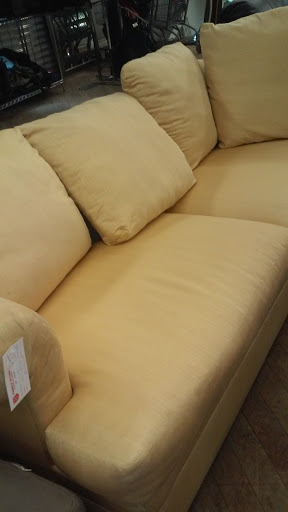 Thrift Store «The Salvation Army», reviews and photos