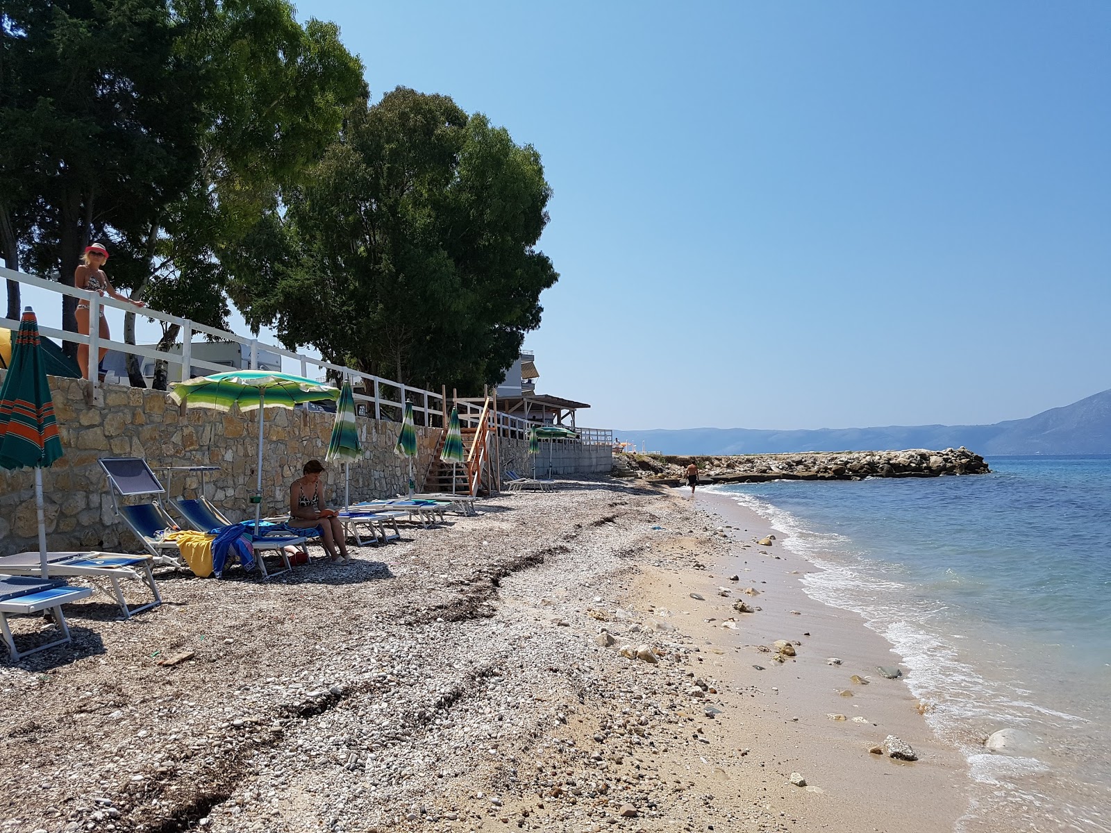 Foto av Radhima Beach strandortområde