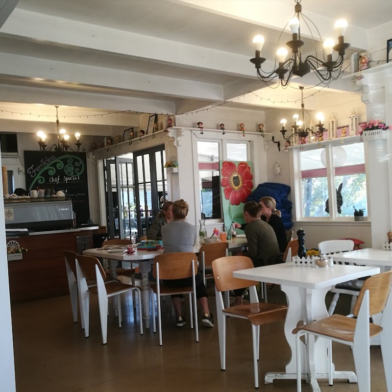 Fernielea Licensed Cafe