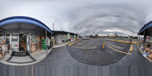 Liquor Store «Economy Liquor Store», reviews and photos, 907 Madison St, Shelbyville, TN 37160, USA