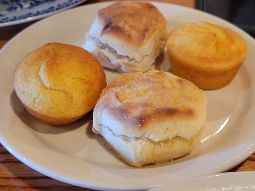 American Restaurant «Cracker Barrel Old Country Store», reviews and photos, 1733 S Cole Rd, Boise, ID 83709, USA