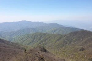 치악산국립공원 황골탐방지원센터 image