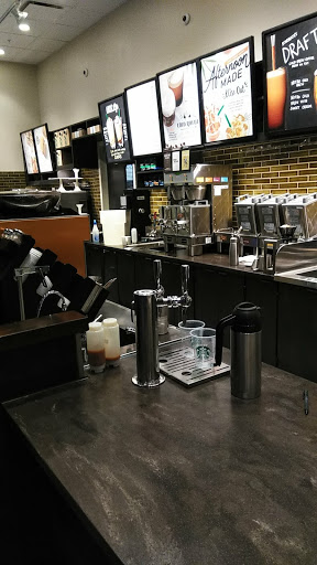 Coffee Shop «Starbucks», reviews and photos, 875 Providence Hwy, Dedham, MA 02026, USA