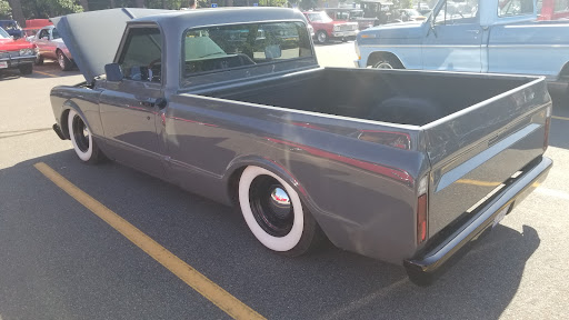 Auto Body Shop «Autoworks Collision Center, Inc.», reviews and photos, 7780 Hwy 55, Rockford, MN 55373, USA