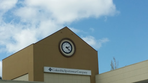 Sportswear Store «Columbia Sportswear Outlet», reviews and photos, 3 Monroe Pkwy, Lake Oswego, OR 97035, USA