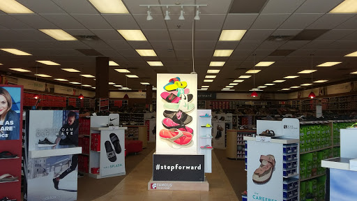 Shoe Store «Famous Footwear», reviews and photos, 5863 Spout Springs Rd, Flowery Branch, GA 30542, USA