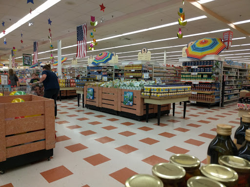 Grocery Store «Market Basket», reviews and photos, 345 Washington St, Claremont, NH 03743, USA