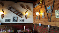 Atmosphère du Restaurant français Lou Cantou à Besse-et-Saint-Anastaise - n°10