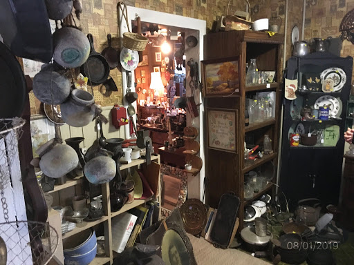 Sweet Memories Antiques