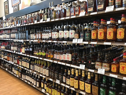 Liquor Store «Virginia ABC Store», reviews and photos, 201 N Maple Ave, Purcellville, VA 20132, USA