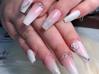 Queen nails