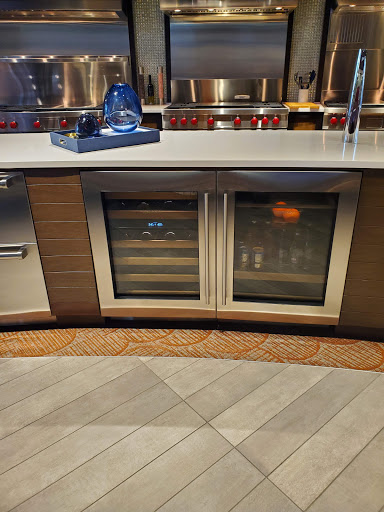 Appliance Store «Sub-Zero and Wolf Showroom Dallas», reviews and photos, 3707 Lemmon Ave, Dallas, TX 75219, USA